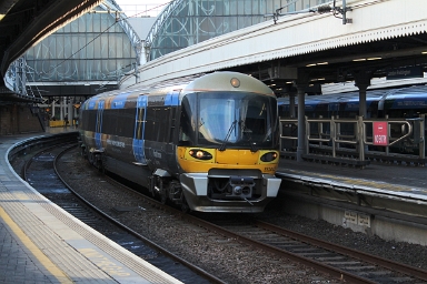 Heathrow Express class 332 DMU no. 332002 departed from London Paddington on 15th March 2018. Heathrow Express class 332 DMU no. 332002 departed from London Paddington on 15th March 2018.
